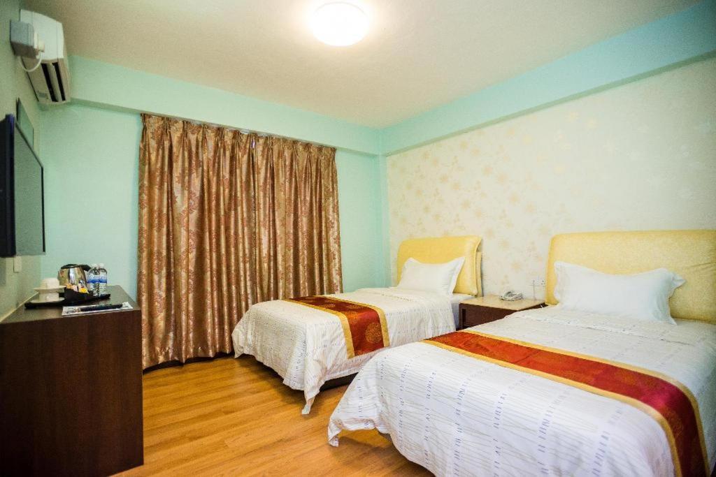 Hotel Zamburger Grand City Malacca מראה חיצוני תמונה